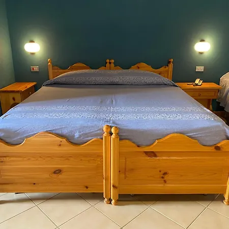 Nazionale Hotel San Giacomo (Piedmont)