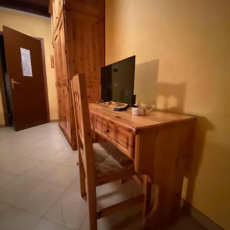 Nazionale Hotel San Giacomo (Piedmont)